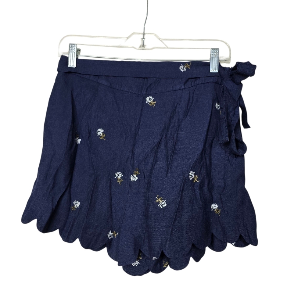 J.O.A. Blue Floral Embroidered Scallop Hem Tie Shorts M